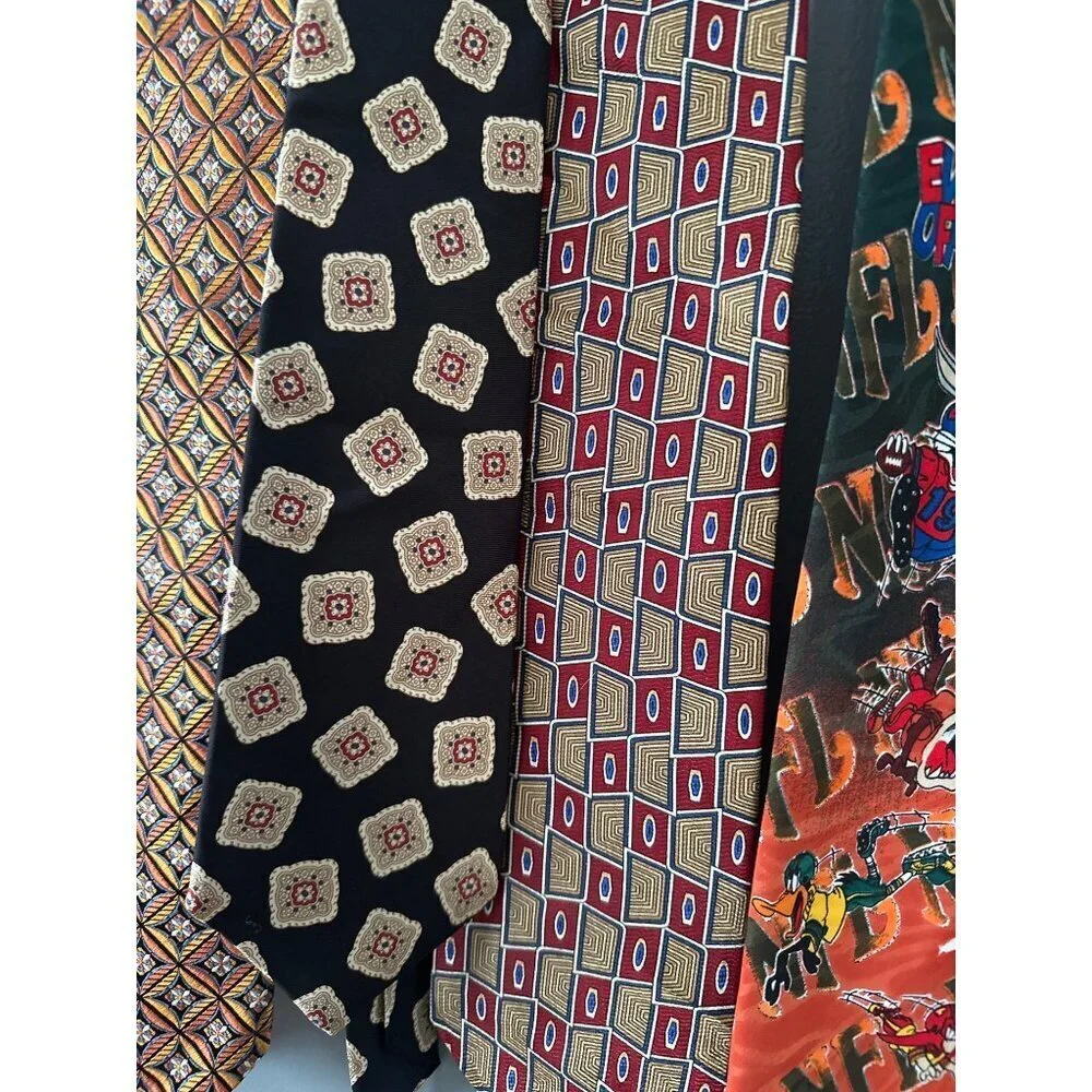 Lot of 6 Men’s Neckties Satin NFL & Cartoon Prints Mixed Pattern Retro Y2K work